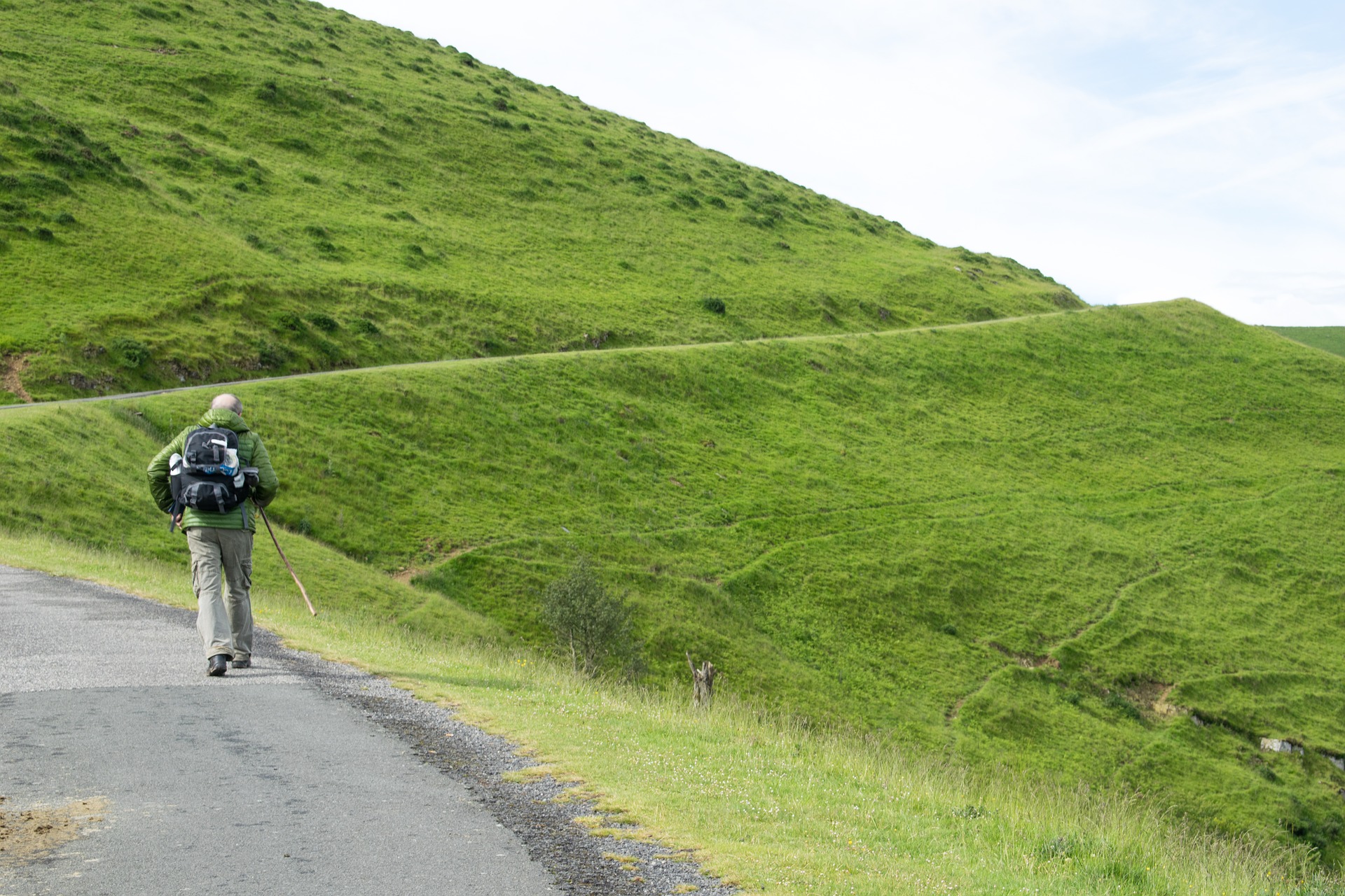 To go on pilgrimage alone