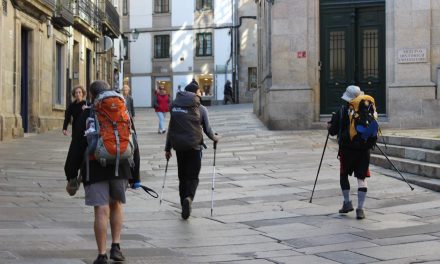 Pilgrims in Santiago: winter pilgrims in the streets of Compostela!