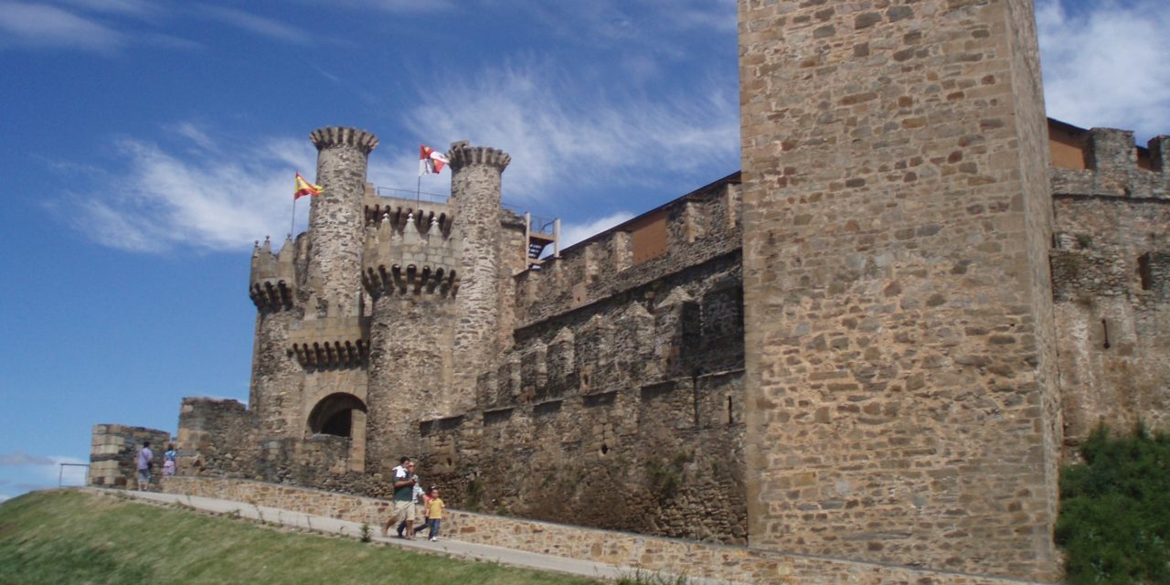 Camino Francés: El castillo de Ponferrada