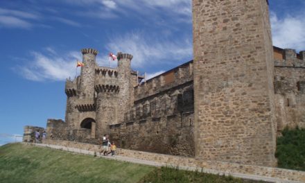 Camino Francés: El castillo de Ponferrada