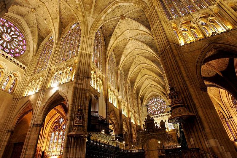 La Catedral de León y sus vidrieras