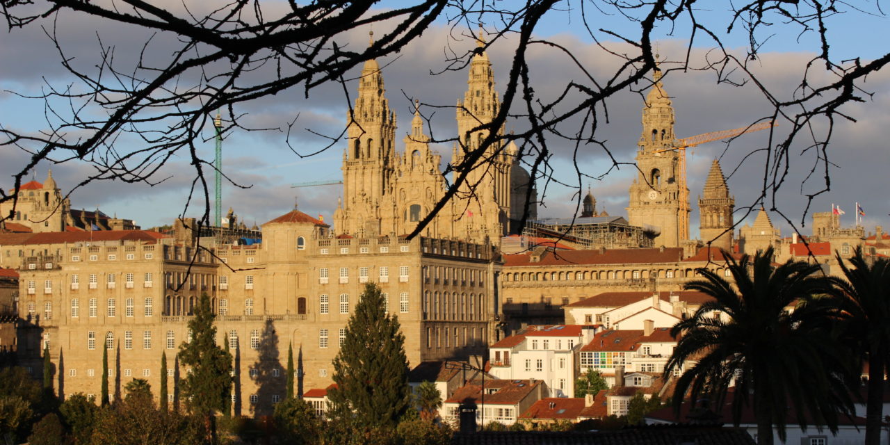 The Camino resists: 6,418 Compostelas in October, and foreigners were already more than 40%!