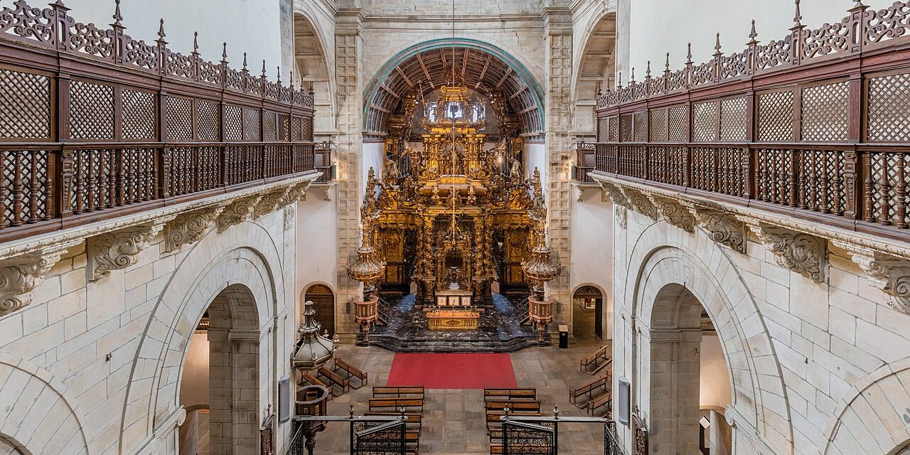 San Martín Pinario: The church